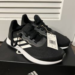 NEW Adidas QT Racer Sport Shoe