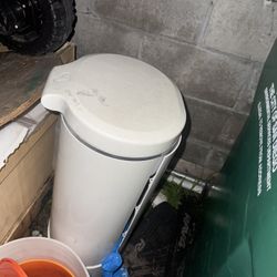 Free munchkin STEP Diaper Genie USED AND DIRTY But Just Requires Rinse Off 