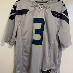 Seattle Seahawks NFL Nike Russell Wilson Stitched Jersey . Great Condition. Size L. Negotiable.