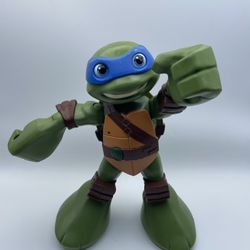 TMNT 2014 Leonardo Talking Action Figure