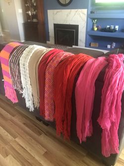 Women’s scarfs