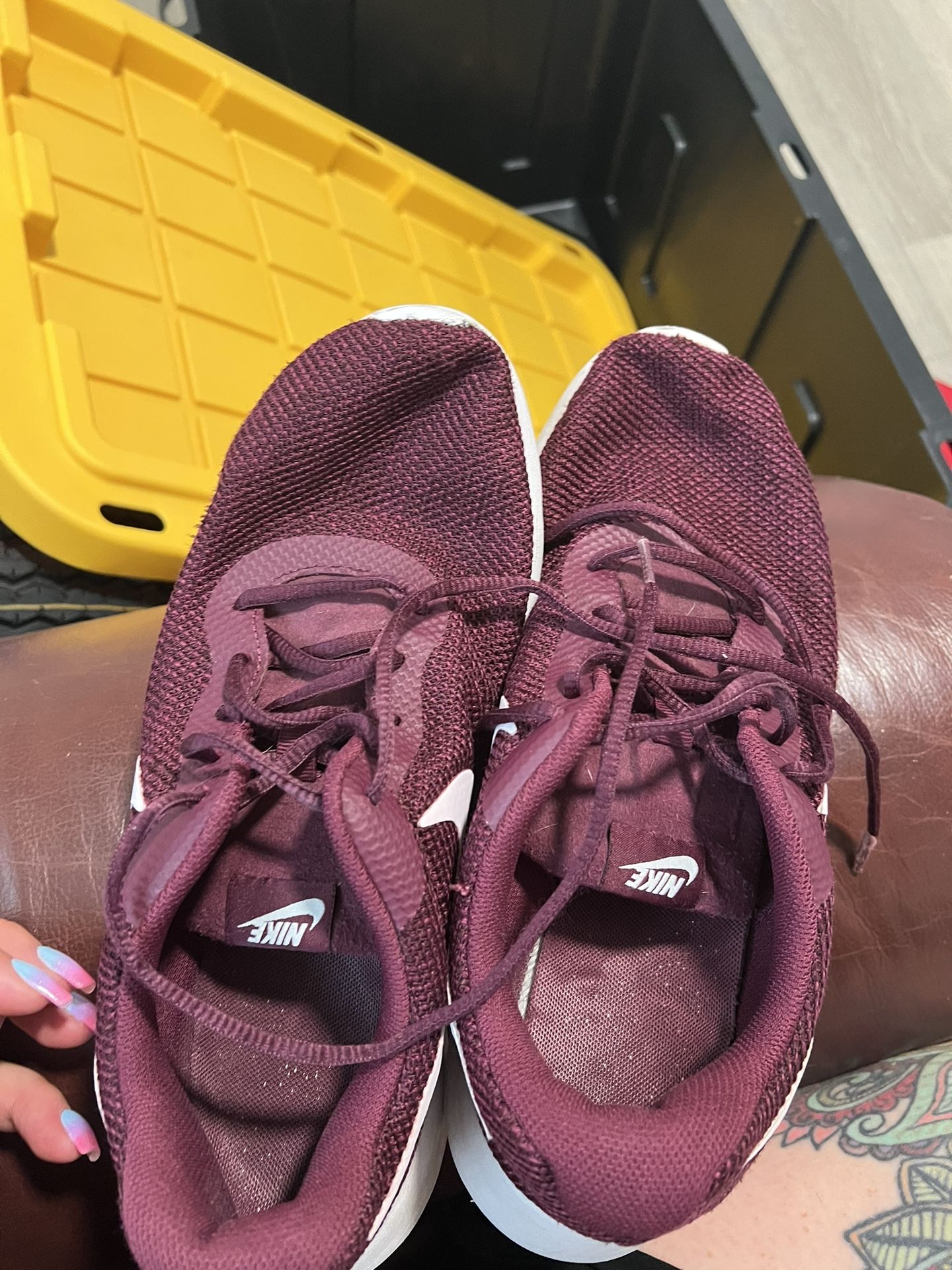 Women’s Nike Shoes Size 11