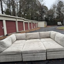 Thomasville Modular Sectional ( Delivery Available ) 