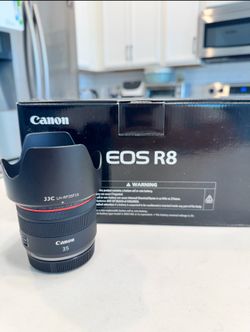 Canon RF35mm F1.8 Macro IS STM Macro Lens