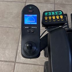 Sedeo Pro Quickie motorized wheelchair**reduced