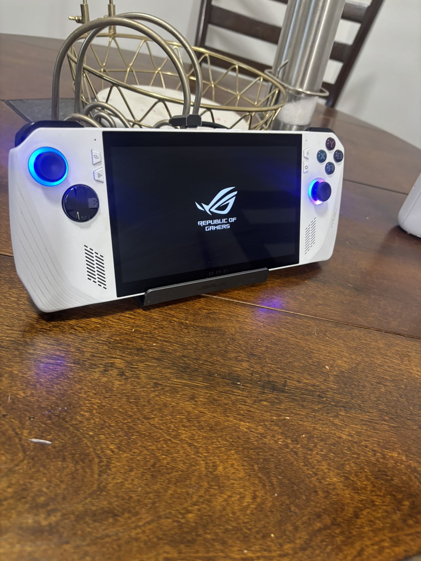 Rog Ally