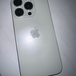 iPhone 15 Pro 