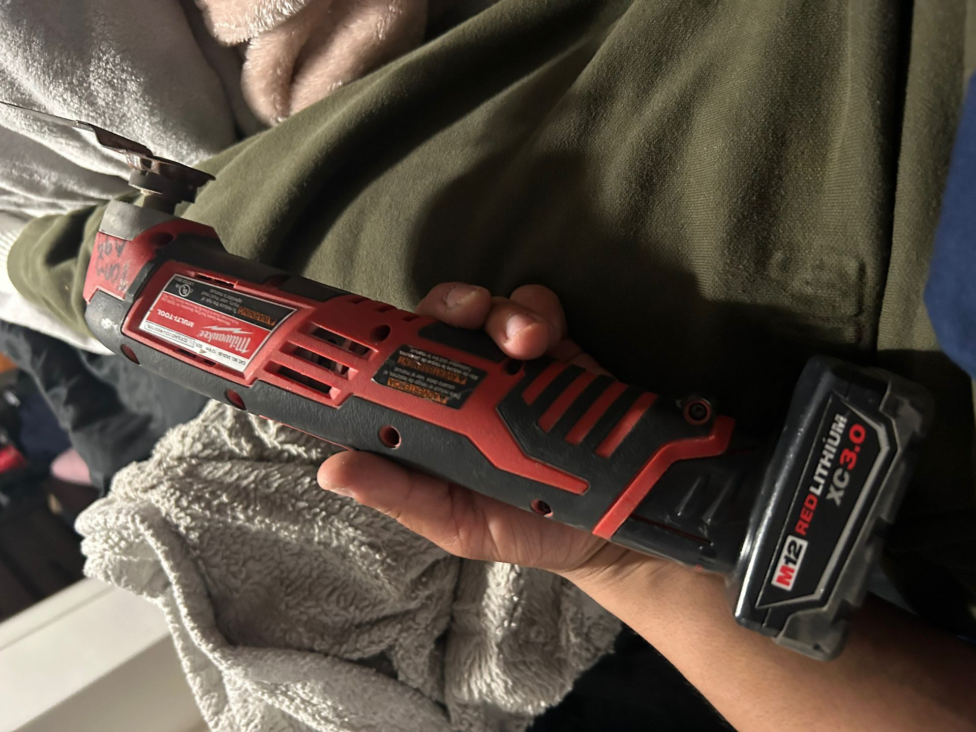multitool (oscillating tool)