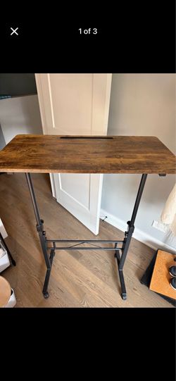 Adjustable Standing Desk on Wheels