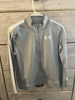 Gray Under Armour matching set ( size