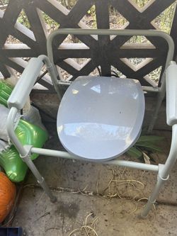 Folding Steel Bedside Commode