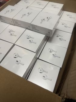 AirPods 4 Active Noise Cancellation