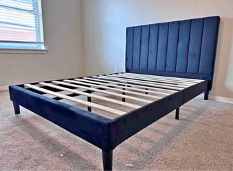 Queen bed with mattress $299
