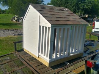 Custom dog house