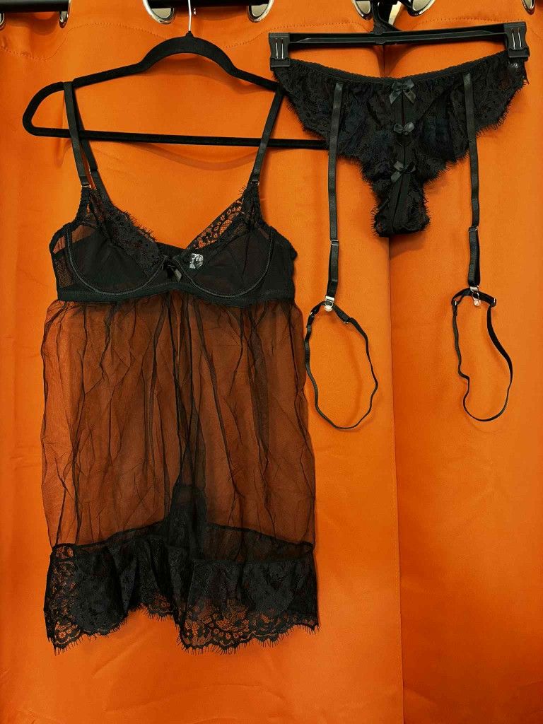 Free Lingerie