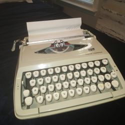 1960s Smith C O R O N A Working Typewriter