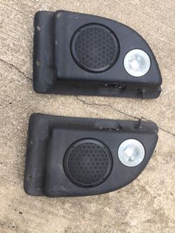 97-06 wrangler speakers
