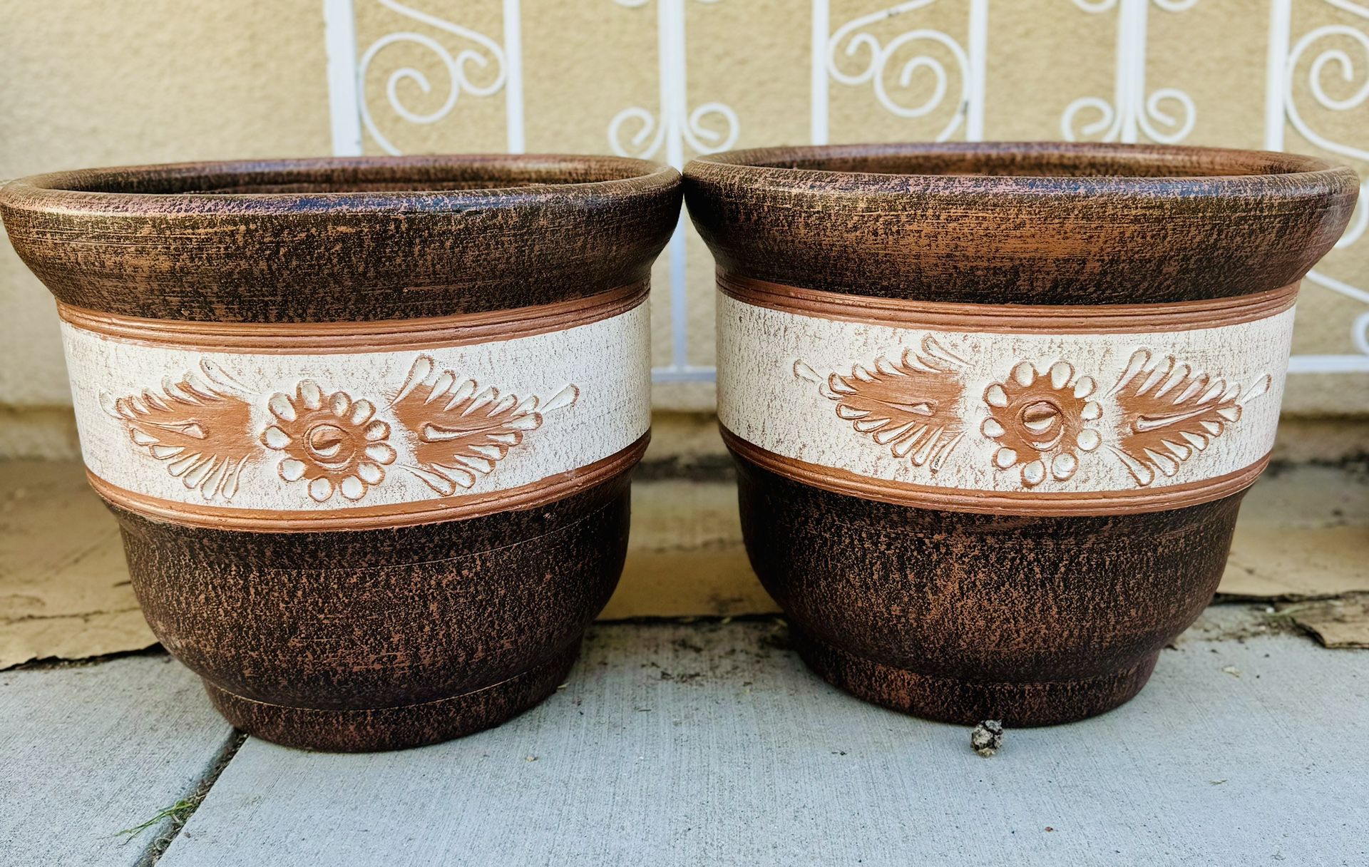 Large 💕Mexican Clay pots 2x$65