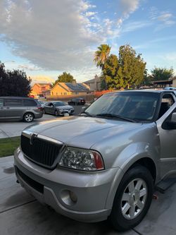 2003 Lincoln Navigator