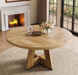 Round Dining Table for 4-6 People, 47 Inches Dining Room Table, Oak. NO CHAIRS!!