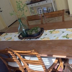 Table And Chairs 