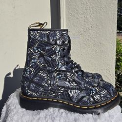 DR MARTENS SZ 5 BUTTERFLY PRINT SUEDE 