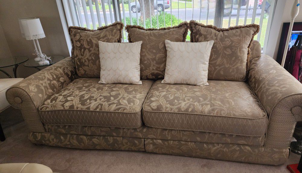 BEAUTIFUL Couch And Loveseat For Sale