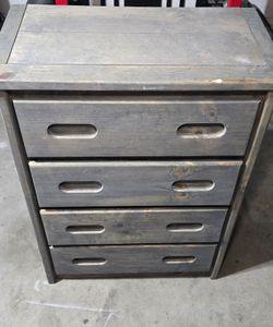 4 Drawer Dresser