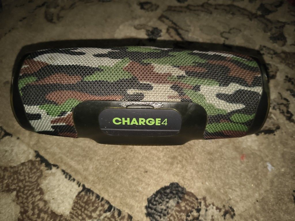 JBL CHARGE 4