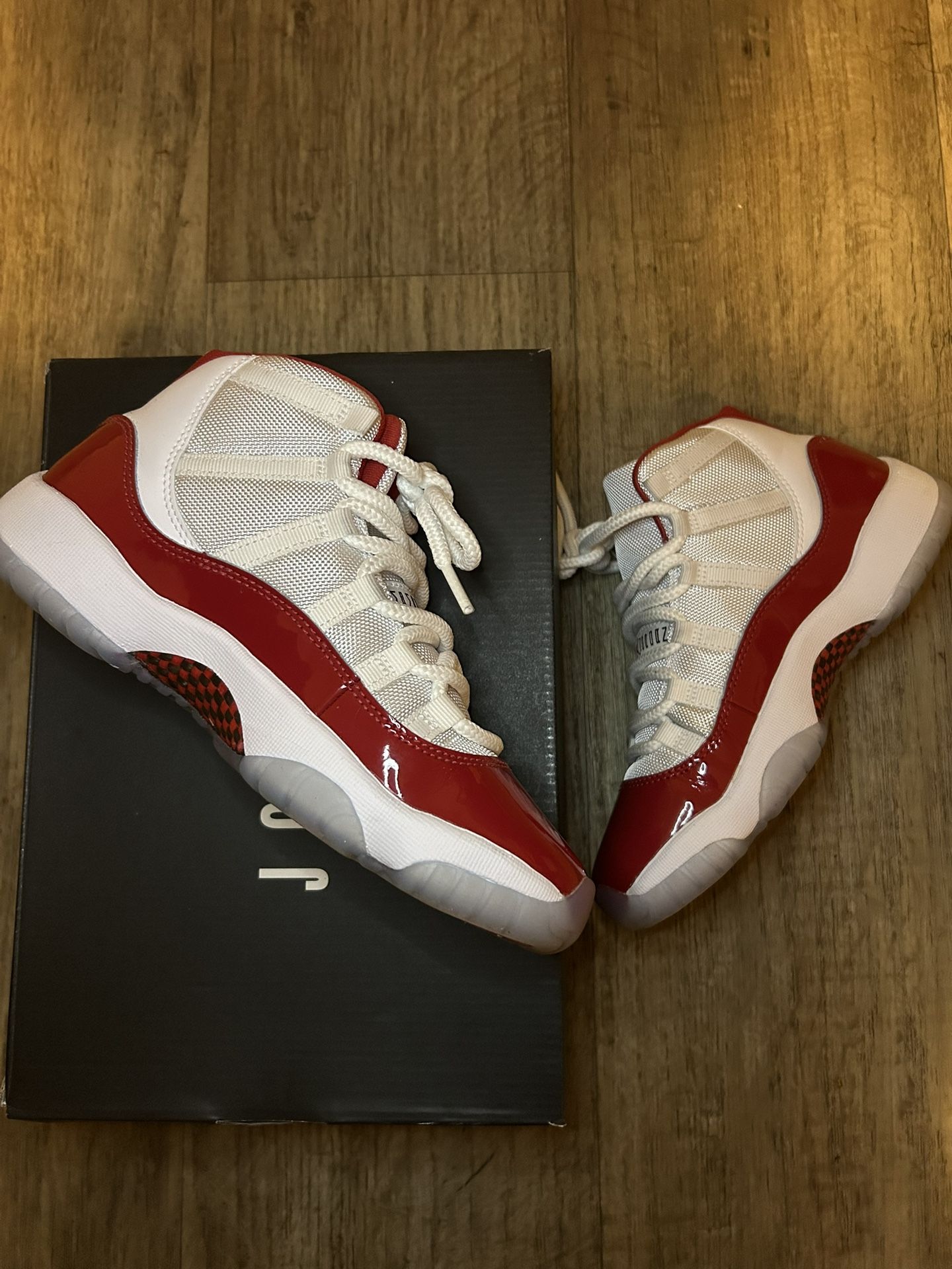 Air Jordan 11 Retro GS “Cherry Red”