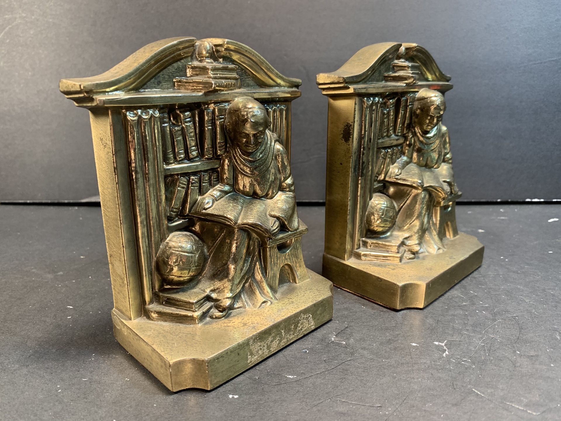 PM Mid-Century Cast-Metal Gold Scholar Monk Bookends (Height: 5-1/4”)