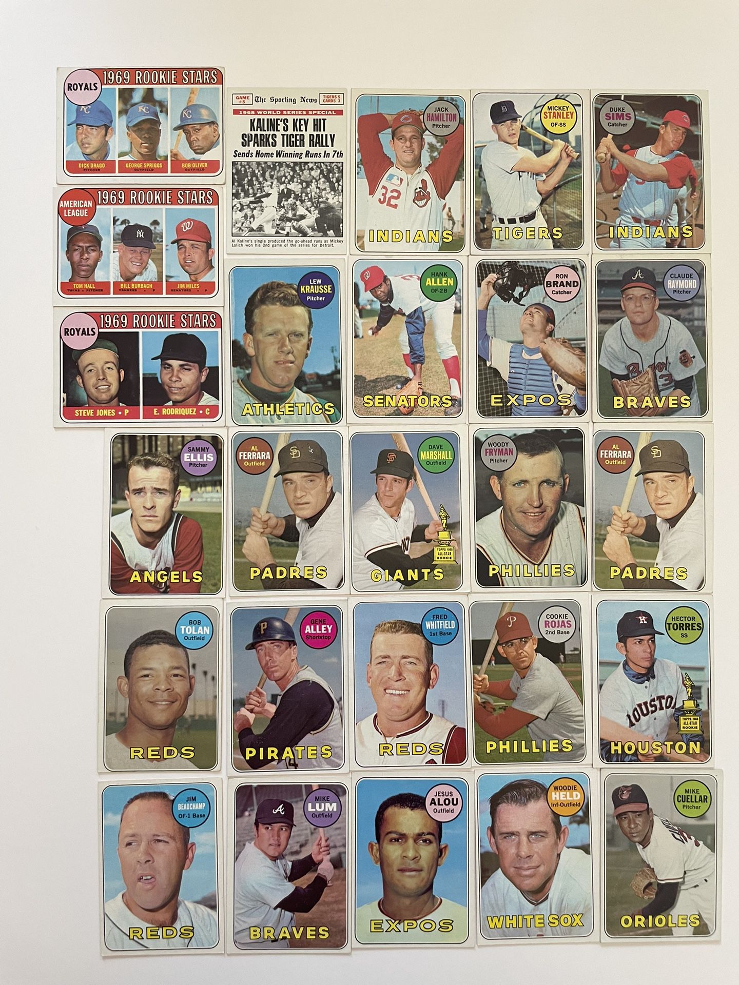 Lot Of 26 VG-EX 1969 Topps Baseball cards $42