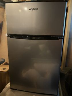 Whirlpool 3.1 cu ft Mini Refrigerator Stainless Steel