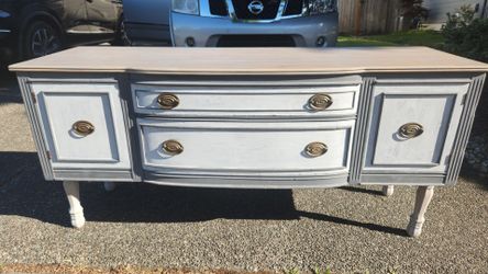 Buffet or Combo Dresser