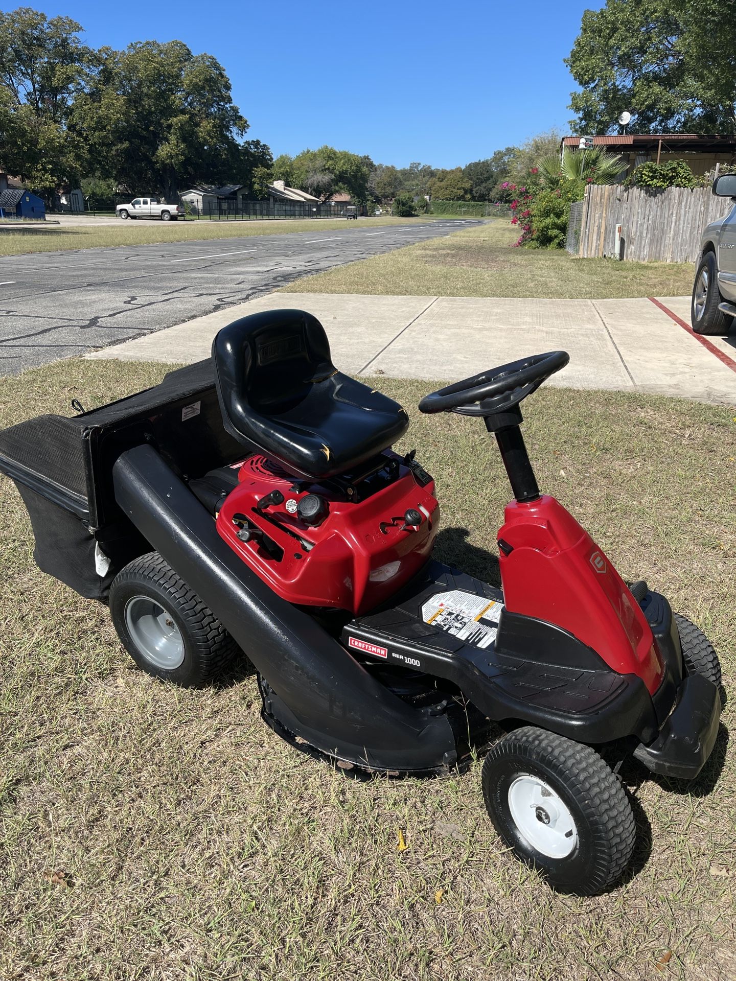 Craftsman RER1000 Riding Lawn Mower