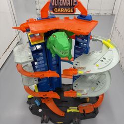 Hot Wheels Ultimate Garage Track Set