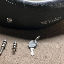 CORBIN SEAT FOR   Harley Davidson DYNA w  Lock 