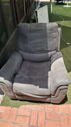 Comfortable Recliners 