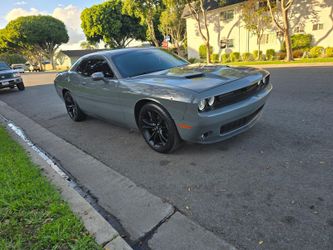 2018 dodge challenger