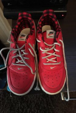 Boys red Nike size 1.5