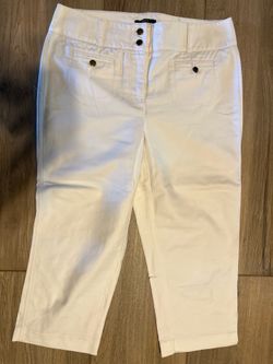 White Style Co. capris