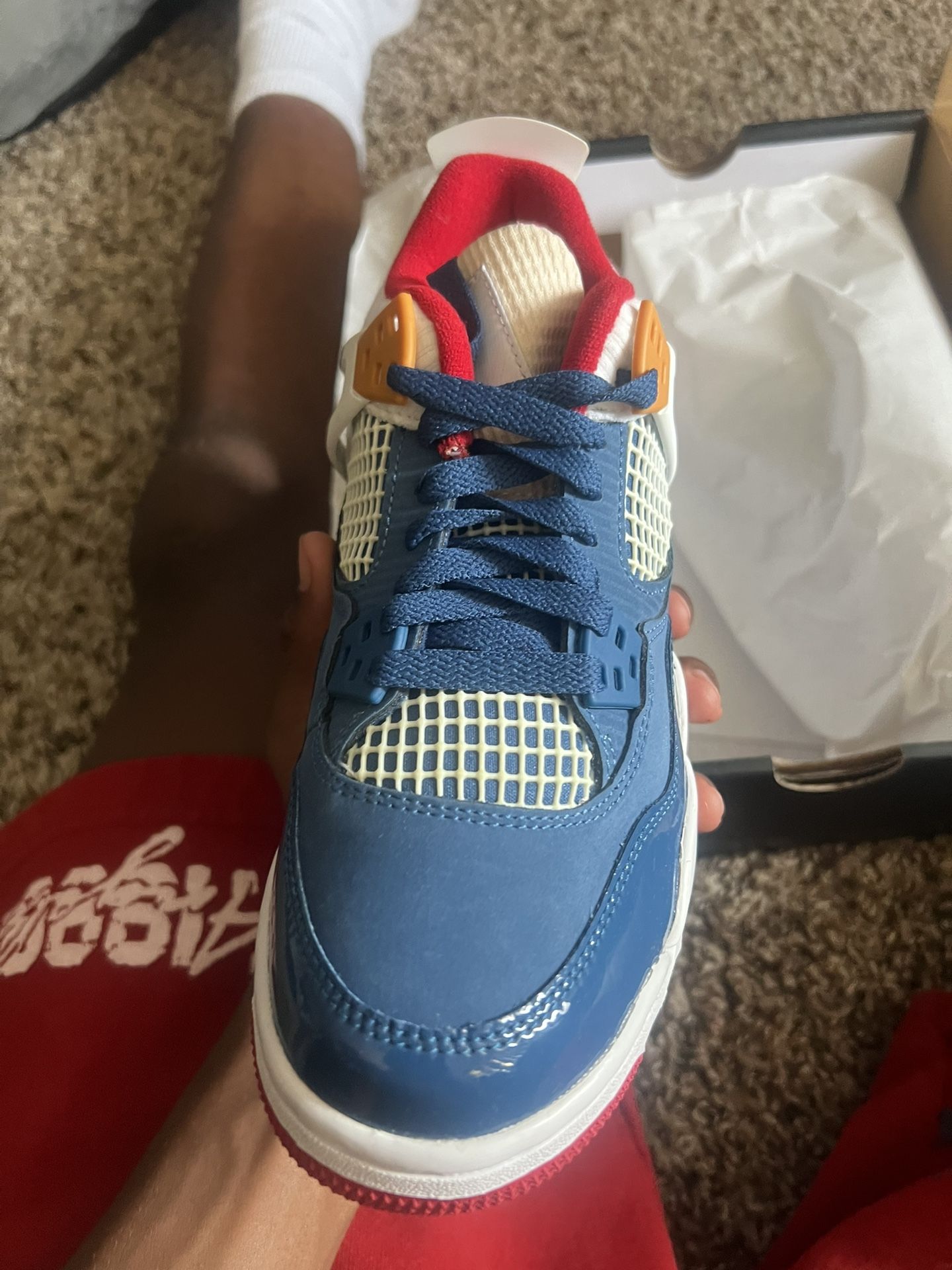 AIR JORDAN 4 RETRO