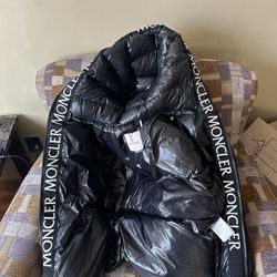 Moncler Short Down Jacket