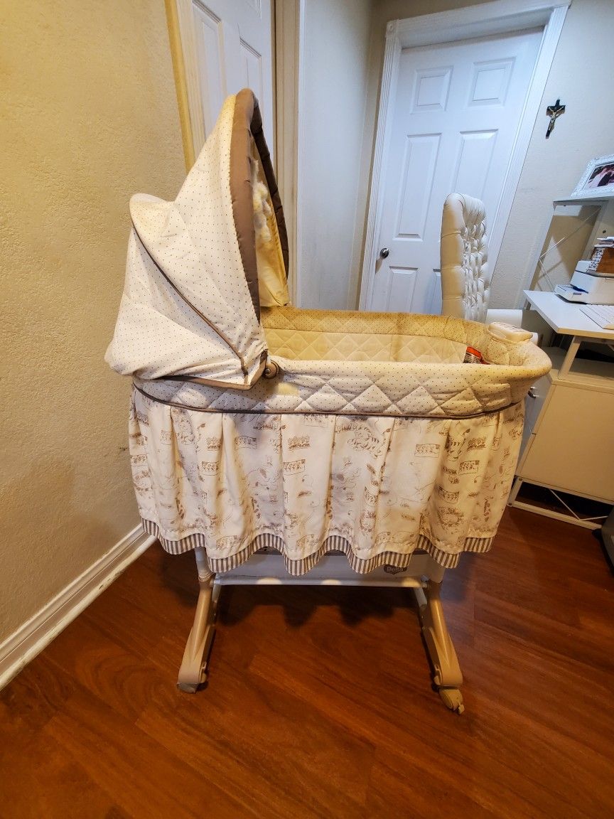 Bassinet/Baby Crib
