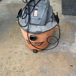 Vacuum works but no vacuum tubes / O-cedar bucket both for $10