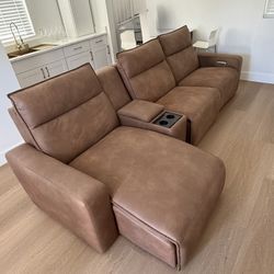 🔥 Saddle 4-Piece Power Reclining Modular Couch with Chaise – Saddle Brown