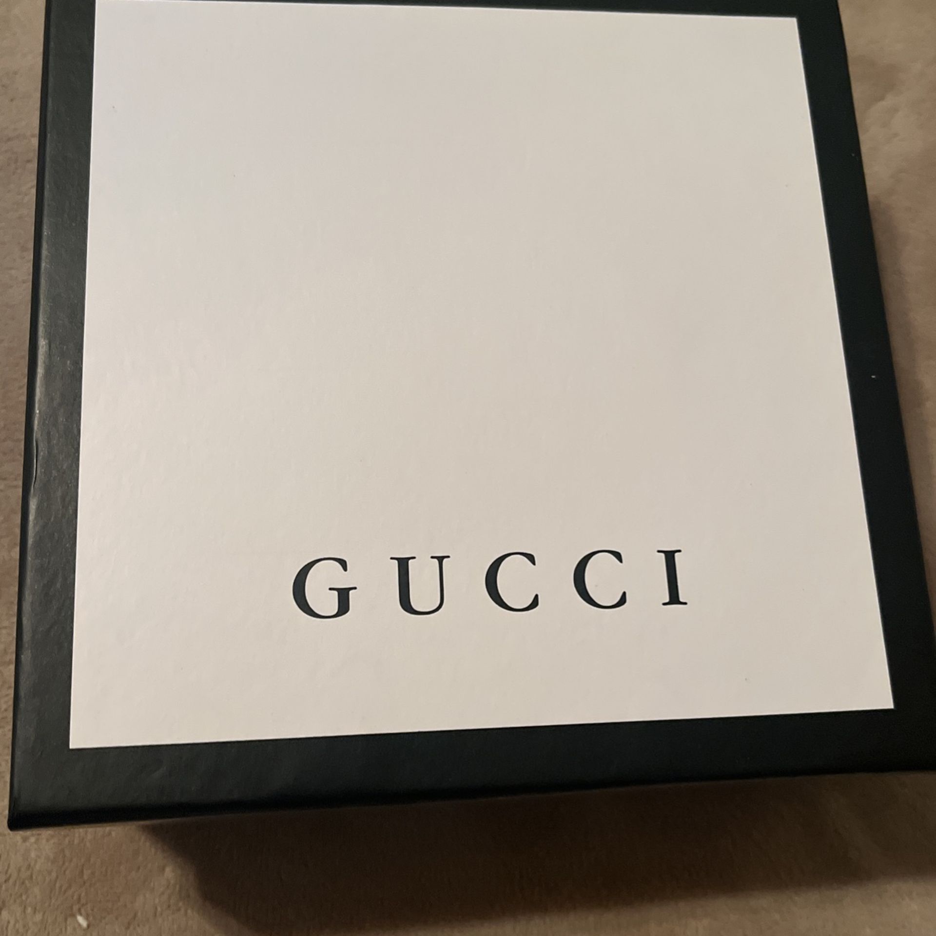 Gucci Louis Vuitton And More Designer Belts for Sale in Moorestown, NJ -  OfferUp