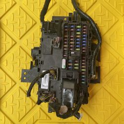 2016 Ford Flex Fuse Relay Box Auto Parts