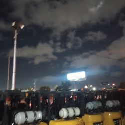 FORKLIFT KOMATSU 7000# TRIPLE M.