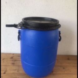 Construction 🚧 Tool Container 